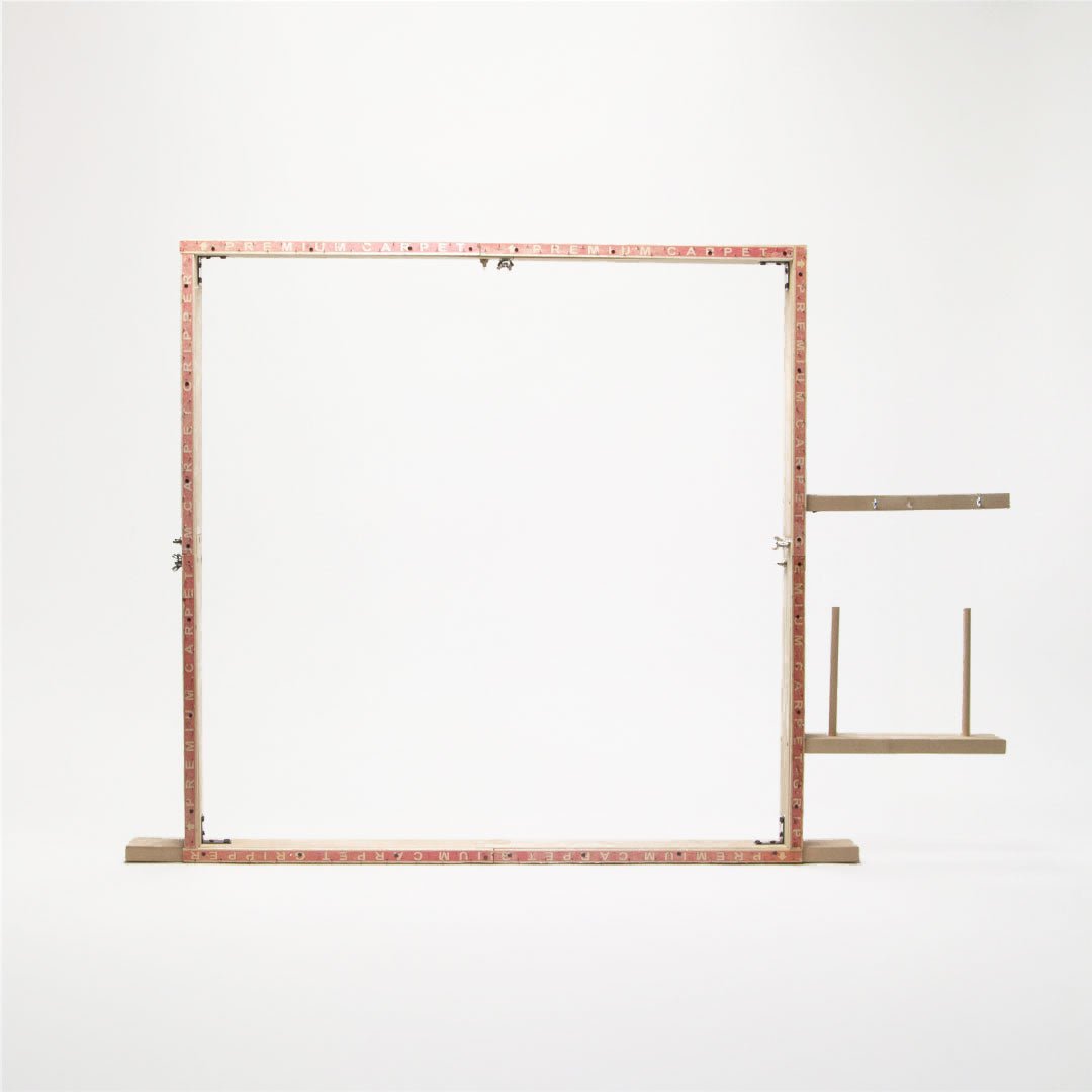 Wooden tufting frame 90×90 cm – sturdy frame for tufting projects with grippers
Wooden Tufting Frame 90x90cm - Tuft Supplies GmbH